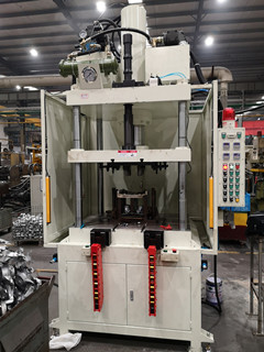 ����Һ����߅�C(j��)